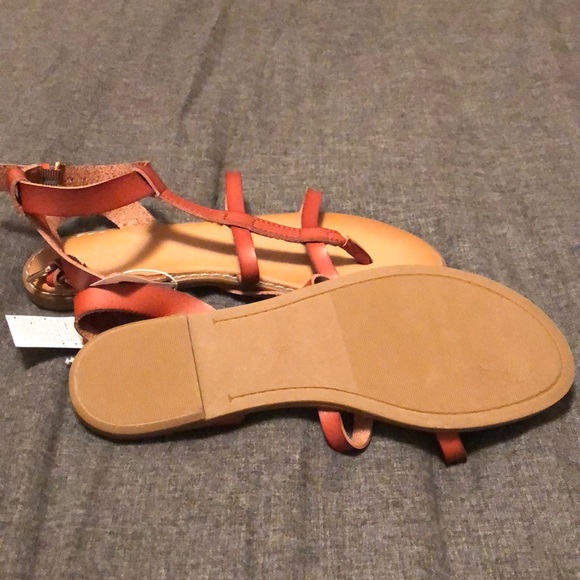 Old Navy Sandal - Picture 2 of 2
